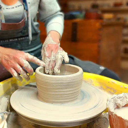 Atelje Mlin Umetnin Retreat * Šentjur