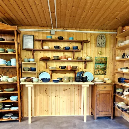 ホームステイ Atelje Mlin Umetnin Retreat