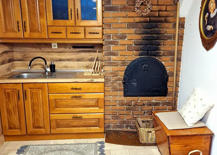 Atelje Mlin Umetnin Retreat *