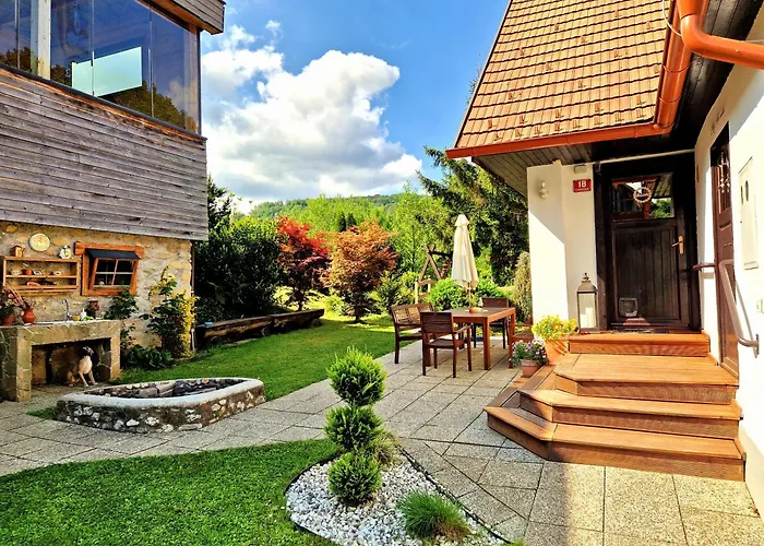 Atelje Mlin Umetnin Retreat 홈스테이 센튜어