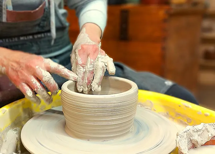 Atelje Mlin Umetnin Retreat * 센튜어