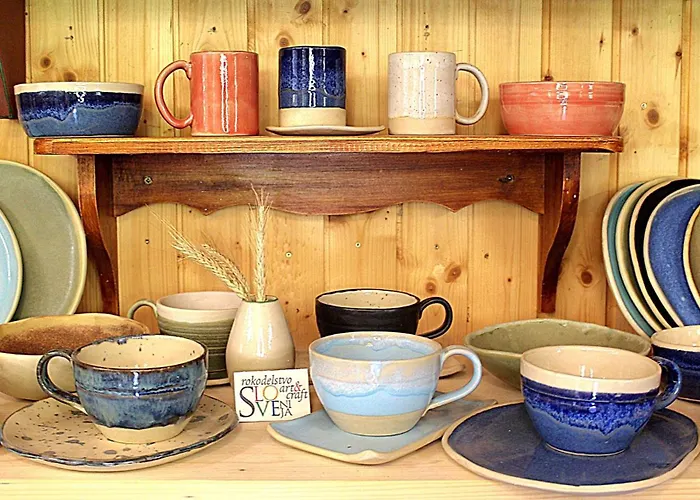 Atelje Mlin Umetnin Retreat 센튜어