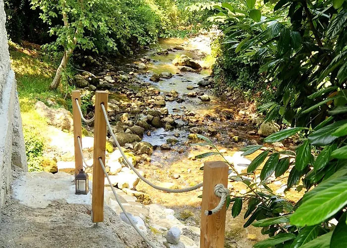 Atelje Mlin Umetnin Retreat 홈스테이 *