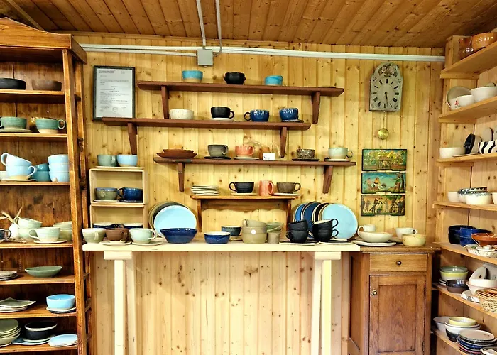 홈스테이 Atelje Mlin Umetnin Retreat